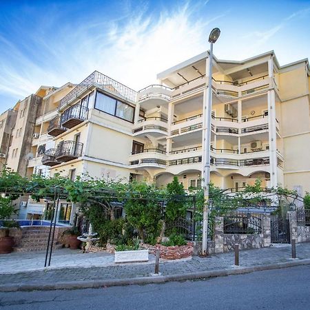 Saki Apartments บุดวา ภายนอก รูปภาพ
