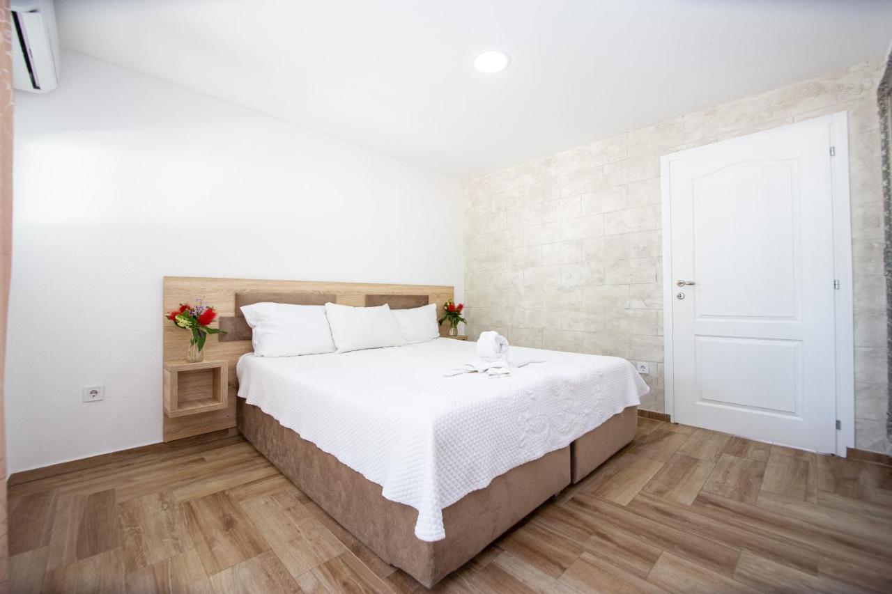 Saki Apartments บุดวา ภายนอก รูปภาพ