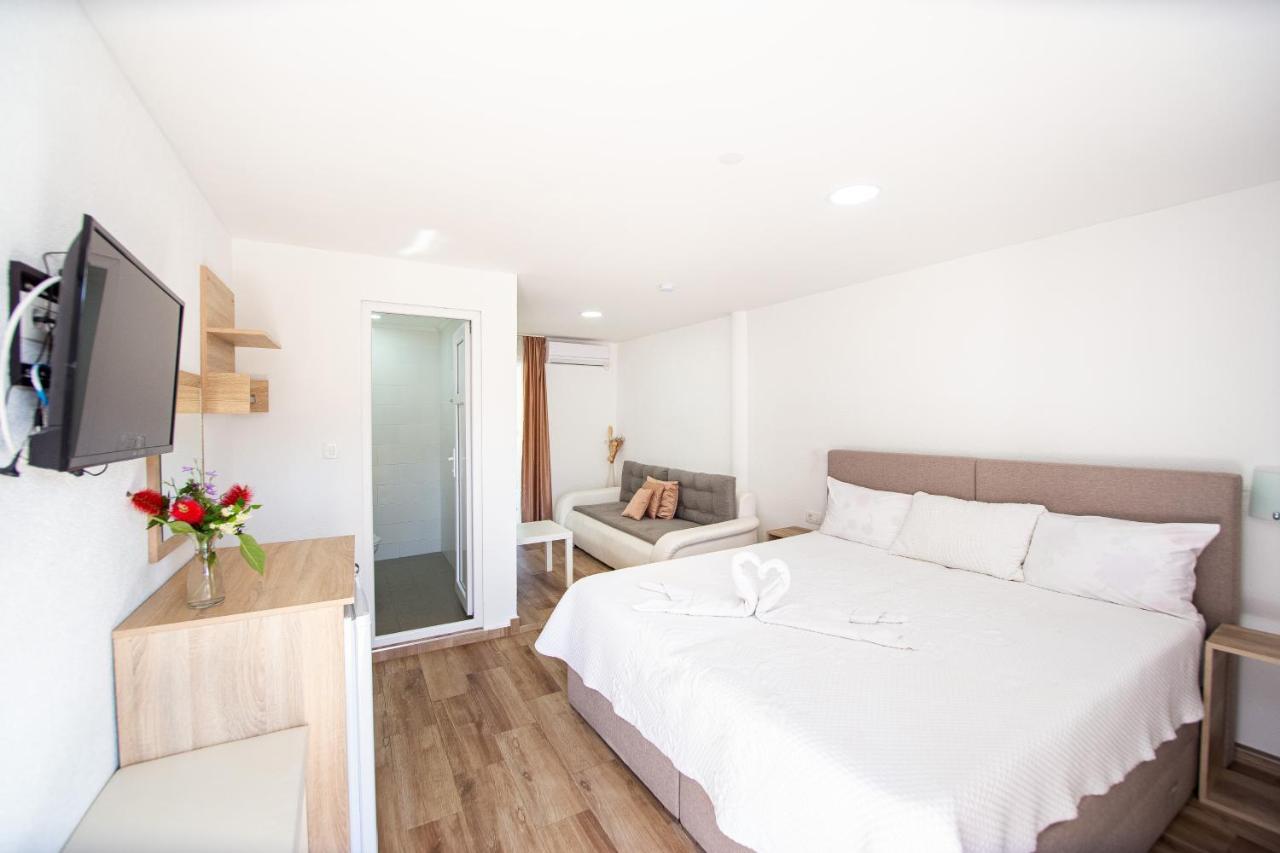 Saki Apartments บุดวา ภายนอก รูปภาพ