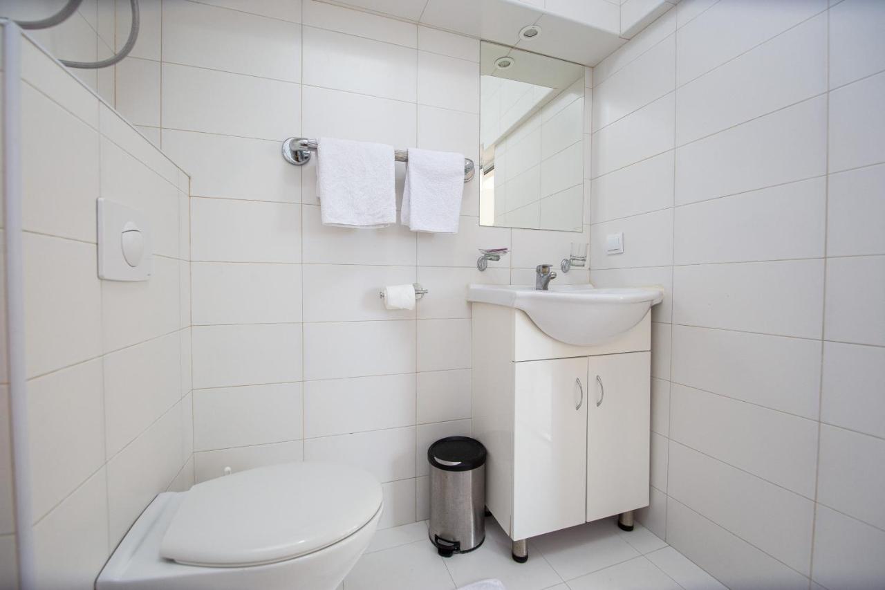 Saki Apartments บุดวา ภายนอก รูปภาพ
