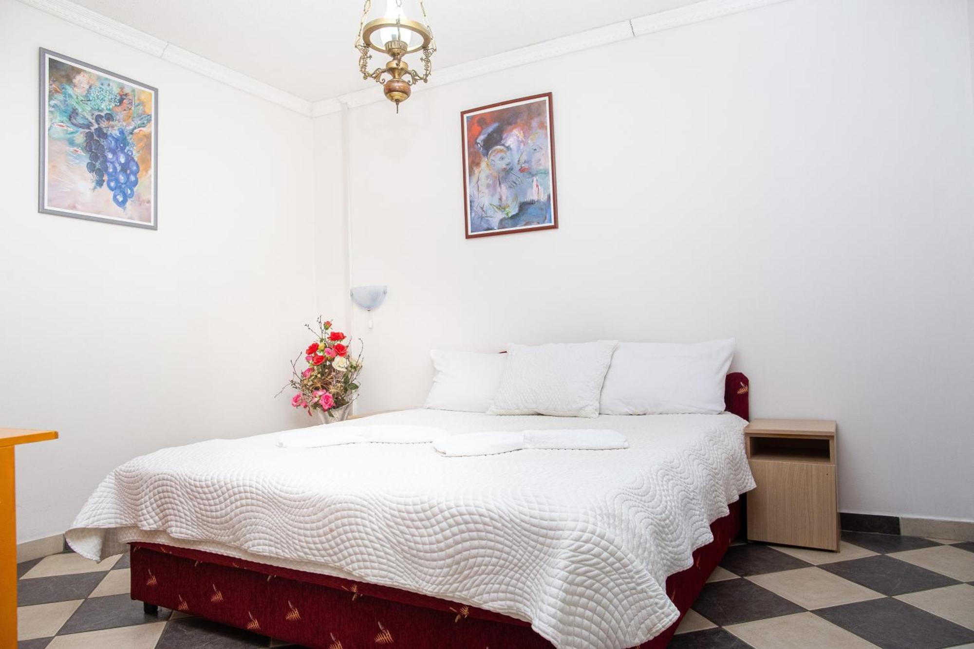 Saki Apartments บุดวา ภายนอก รูปภาพ