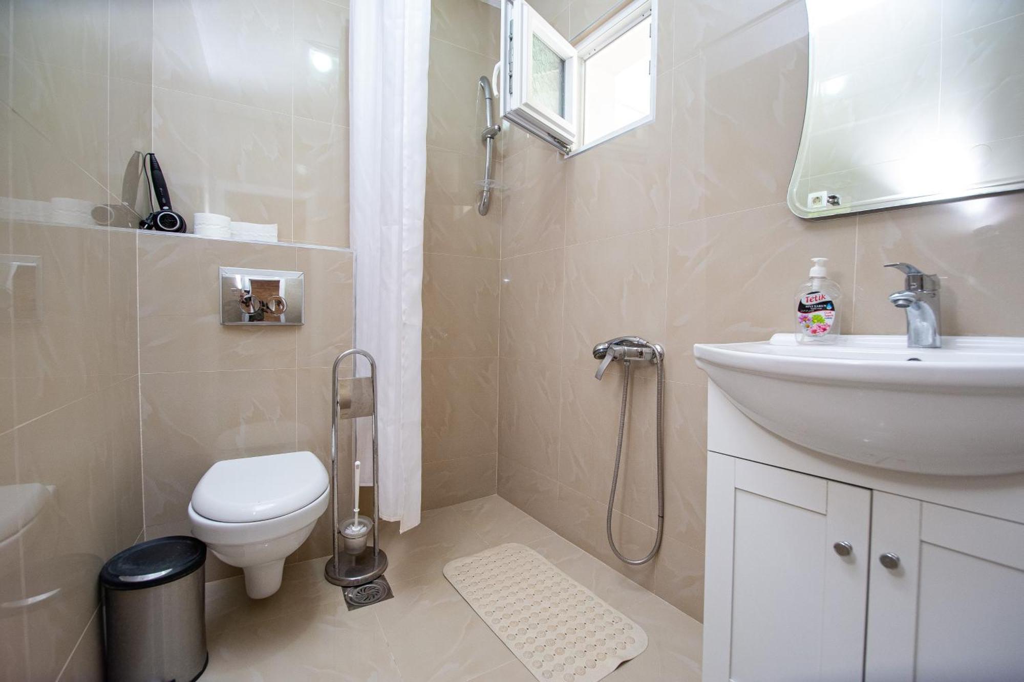 Saki Apartments บุดวา ห้อง รูปภาพ