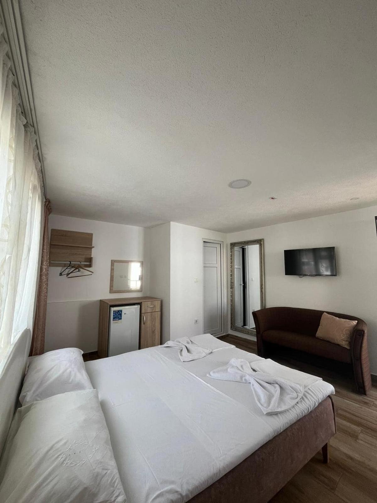 Saki Apartments บุดวา ภายนอก รูปภาพ